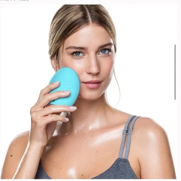 FOREO LUNA 2 For Oily Skin NEW AND SEALED - Picture 3 of 4
